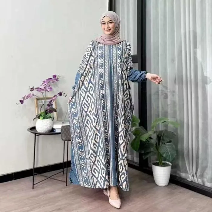 Kaftan Asmat warna Biru Muda